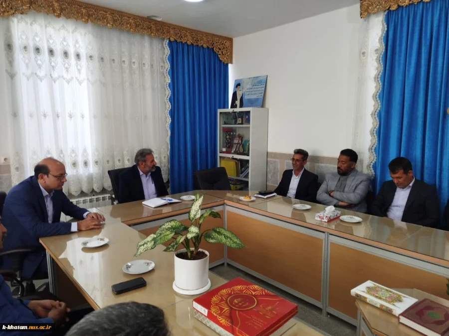 دیدار رئیس و پرسنل آموزشکده ملی مهارت خاتم با رئیس جدید آموزش و پرورش شهرستان خاتم  3