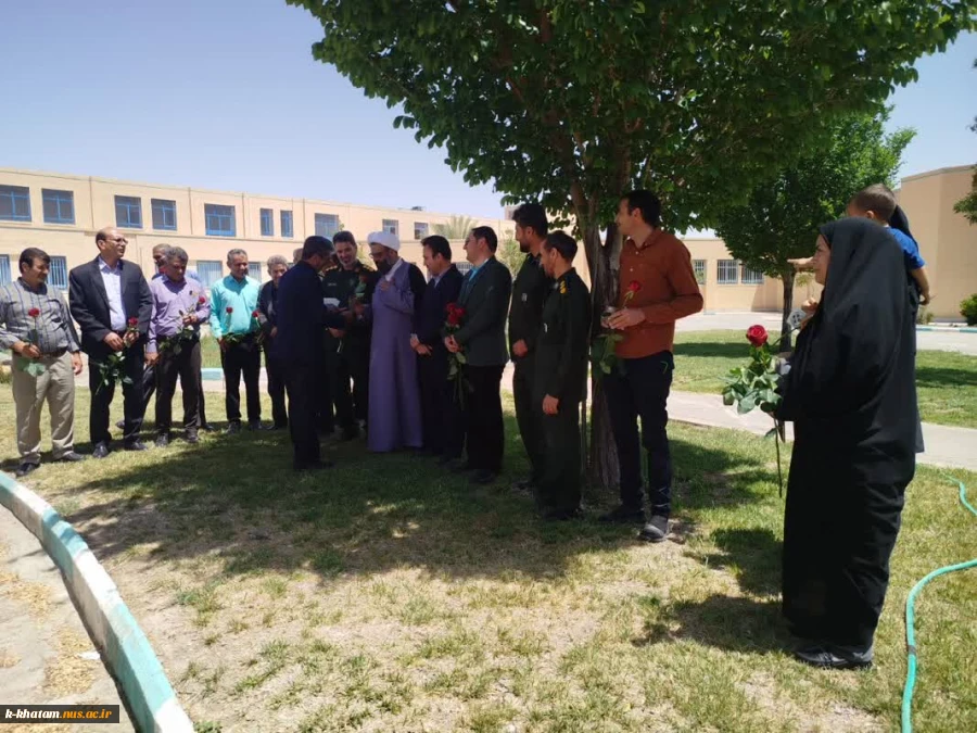 حضور فرماندار وامام جمعه شهرستان  خاتم به مناسبت روز روز استاد در آموزشکده ملی مهارت امین 8